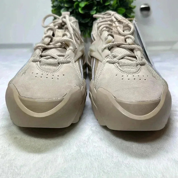 Reebok SZ 9 Beige Club C Cardi Sneakers - Picture 6 of 9